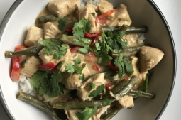 Spicy Green Curry Chicken